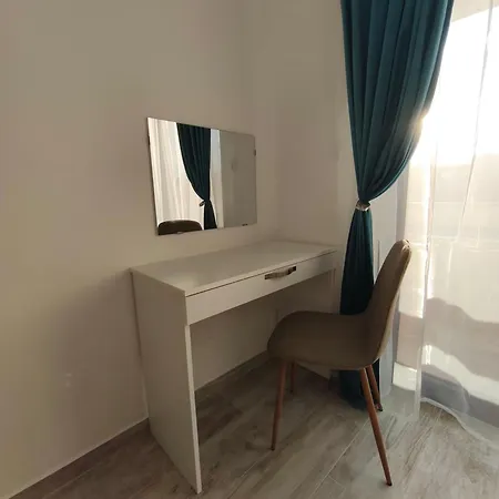 Romana Apartman *
